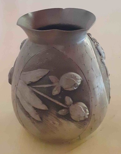 Vase étain art nouveau - en,