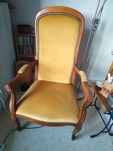 Fauteuil voltaire bon etat - -,