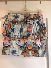 Jupe péplum fleurie Zara