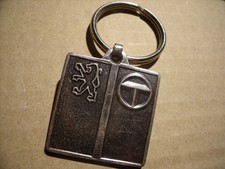 Porte clé automobile PEUGEOT