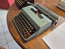 Machine à écrire Olivetti Lettera 32 Vérifiée , ruban neuf