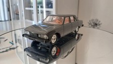 1/32 Minialuxe Peugeot 604