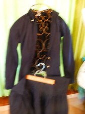 T36==LOT 2piéces noires ,jupe