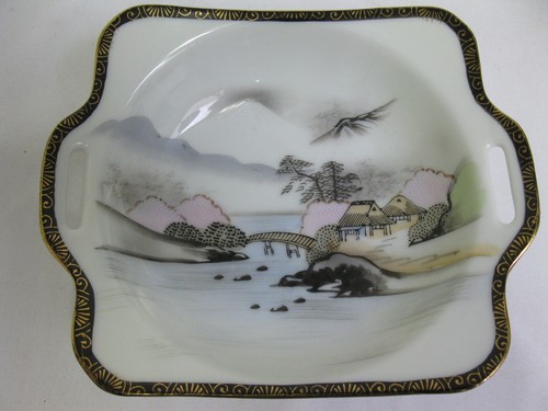 Ancienne soucoupe - ancienne,