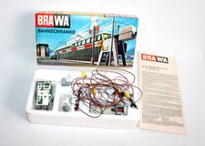 BRAWA N°1195 BARRIERE, PASSAGE A NIVEAU, SIGNAUX ELECTRIQUE, BAHNSCHRANKE HO + N