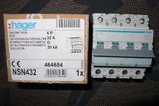 DISJONCTEUR TETRAPOLAIRE 32A, COURBE D, HAGER NSN432 TRIPHASE +N 32AMPERE PC20KA
