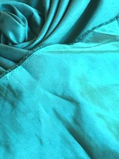 Robe large crêpe épais satin