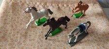 Lot de 4 chevaux : - Starlux  1 Cheval, -Britains 3 chevaux  vintage.