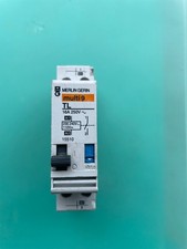télérupteur 16A merlin gerin 250v 15510