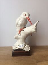 oiseau en porcelaine blanche