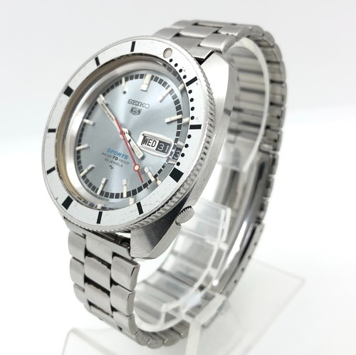 W2368 seiko 5 sports - seiko,