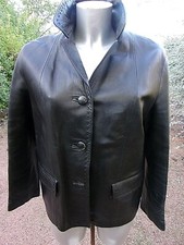 1 VESTE CUIR NOIR COURTE