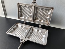 Vintage Ancien Moule Croque Monsieur Madeleine Gaufre Gaufrier Étoile Double