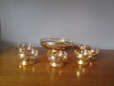 Saladier + 7 coupes à fruits