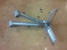 Platine arriere gauche SUZUKI 600 BANDIT PHASE 2  ( 2000 - 2004 )