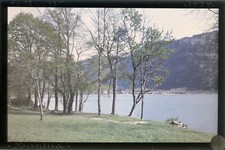 AUTOCHROME (10x15) G.MEUNIER. France, Natua, lac. 1929