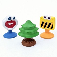 ©Hasbro Tonka PLAYSKOOL CHUCK