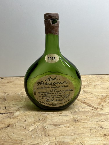 Ancienne bouteille vide - bouteille,
