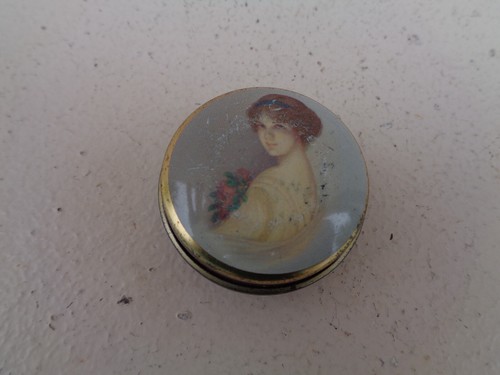 Ancienne petite boite pilule - petite,