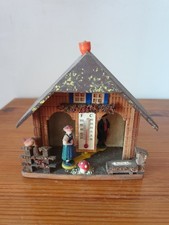 Ancien chalet météo en bois 6x13x13 cm