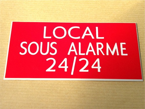Plaque gravée local - local, sous