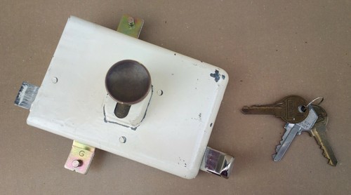 Serrure points sécurité - 3,
