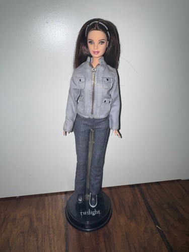 Twilight bella swan barbie - twilight,