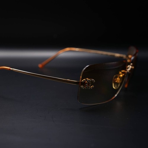 Lunettes soleil chanel - soleil,