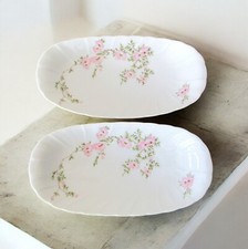 Limoges. Bernardaud. Paire de raviers en porcelaine décor fleurs modèle Amandine