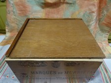 xix=belle caisse  ancienne  bouteilles  vins murriéta  italie rioja  tres belle