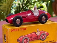 Dinky Toys 23J FERRARI F1 N°4 Très très proche du neuf Very very near Mint