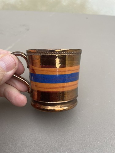 Tasse faïence de - ,