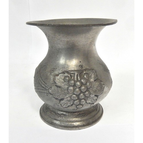 Ancien petit vase - etain, 96%