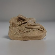 SCULPTURE EN PLATRE FEMME NUE