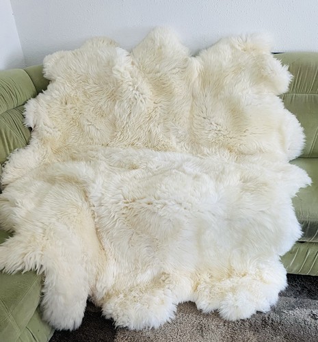 Tapis peau mouton - de,