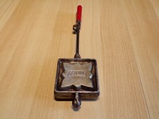 Ancien gaufrier L'ETOILE vintage en aluminium années 50