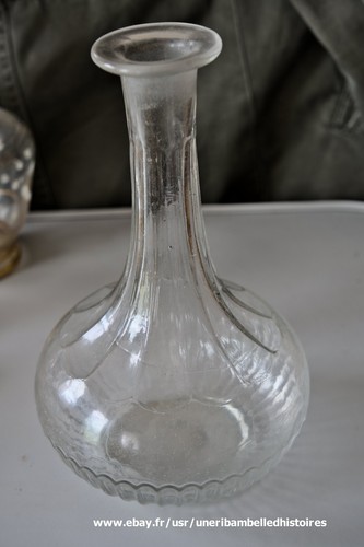 Ancienne carafe sans - ,