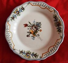 BELLE ASSIETTE DESVRES DECOR FLEURS SIGNE R.DELARUE.