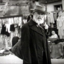 Film paris s éveille - 16, s'éveille