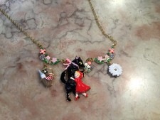 collier femme petit chaperon rouge