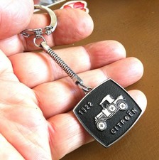 Ancien porte clé Automobile