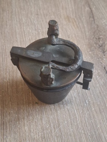 Antiquite poids godet mesure - antiquite,