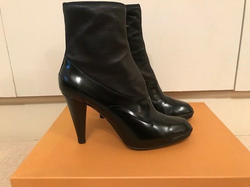 Bottines noires pointues