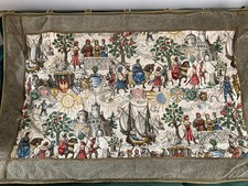 Grande tenture murale brodée