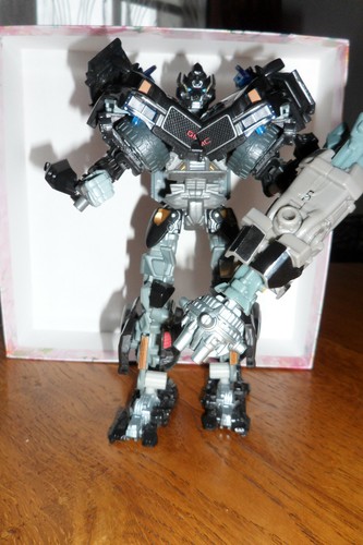 Transformers ironhide robot - transformers,