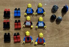 LEGO lot lego castle vintage - 6 Personnages / 4 casques - 2 Armes