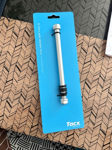 Axe moyeu pour home trainer - de,