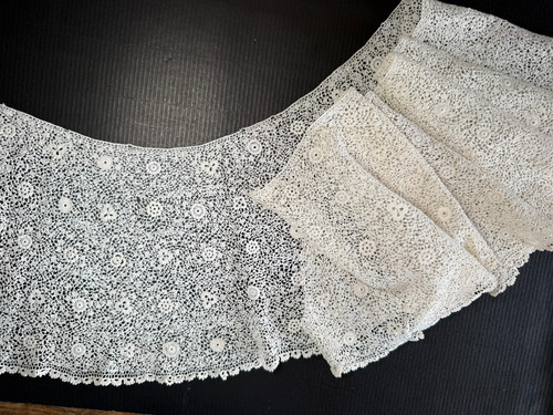 Dentelle ancienne large - dentelle,