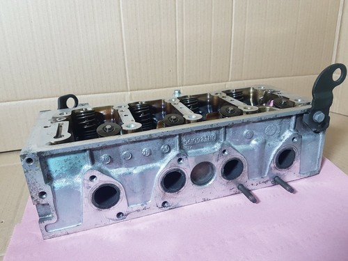 9610923110 culasse haut moteur