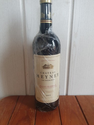Château meyney saint estephe - château,